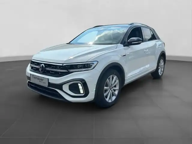 Volkswagen T-Roc view 2