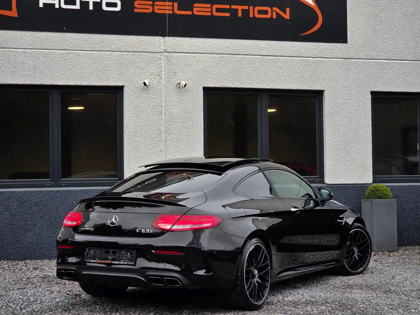 Mercedes-Benz C 63 AMG S | PANO | FULL BLACK | SIEGES ELEC | KEYLESS Noir - 2