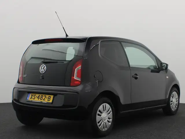 Volkswagen up! view 13
