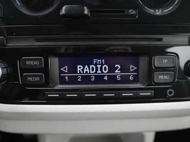 Volkswagen up! view 23