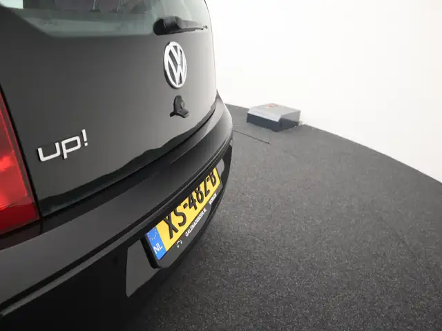 Volkswagen up! view 5