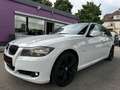BMW 325 3 Touring 325d  "XENON"NAVI"AHK"PDC"SHZ" Weiß - thumbnail 1