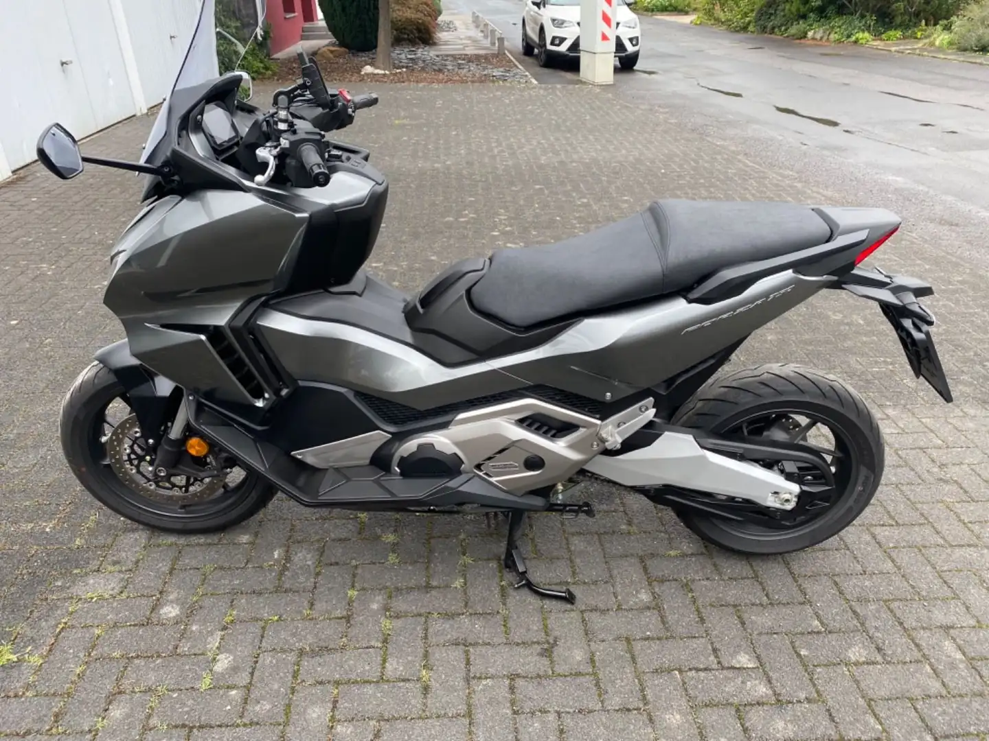 Honda Forza 750 Grigio - 1