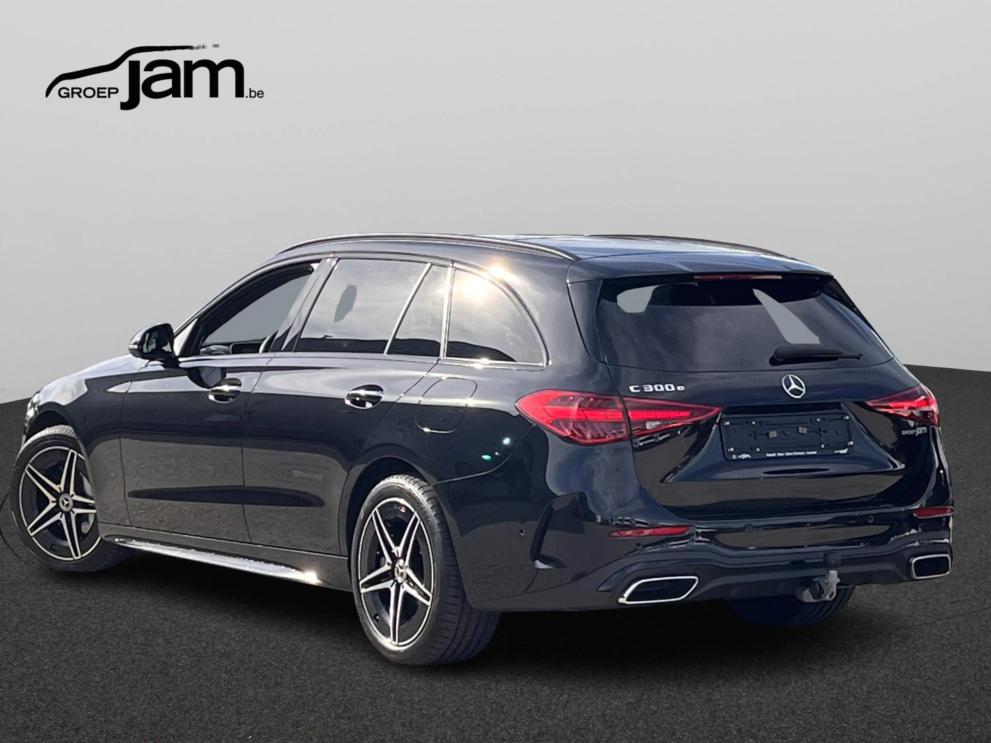 Mercedes-Benz C 300 Break e AMG/Pano/Burm/mempack/massage — photo 2