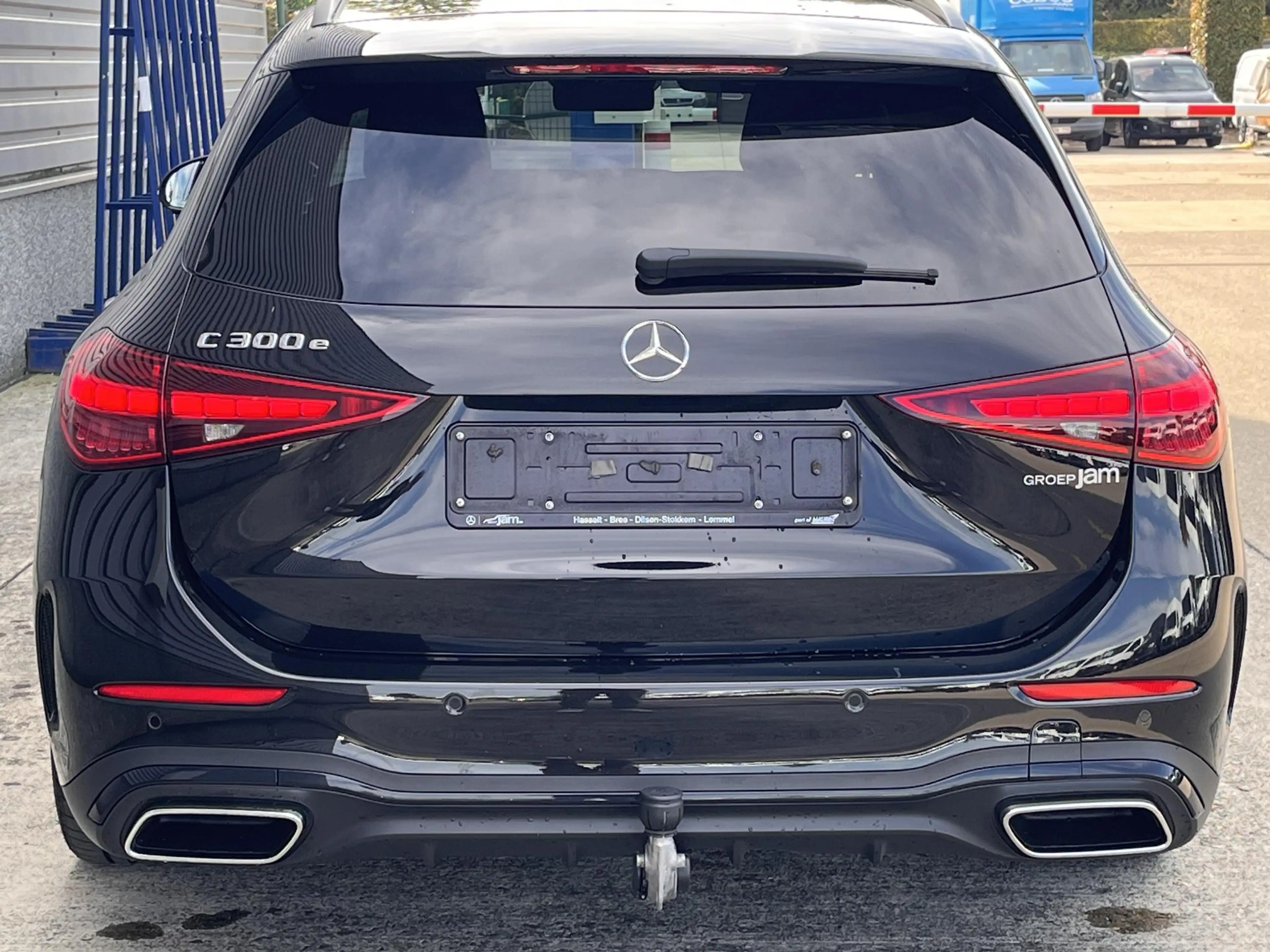 Mercedes-Benz C 300 Break e AMG/Pano/Burm/mempack/massage — photo 7
