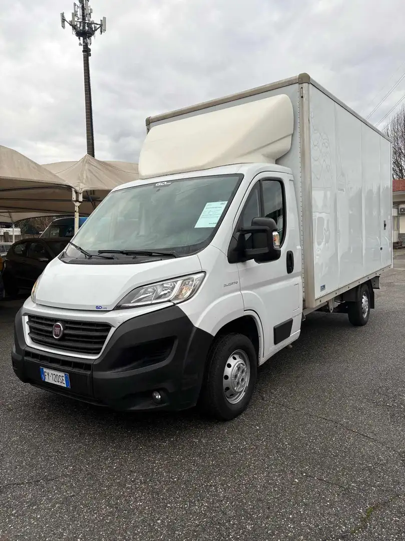 Fiat Ducato 35 2.3 MJT 130CV PL Cabinato Weiß - 1