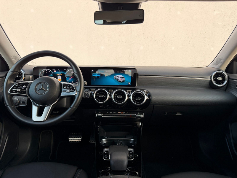 Mercedes-Benz A 220 DAB*LED*MBUX*TEMP* — photo 9