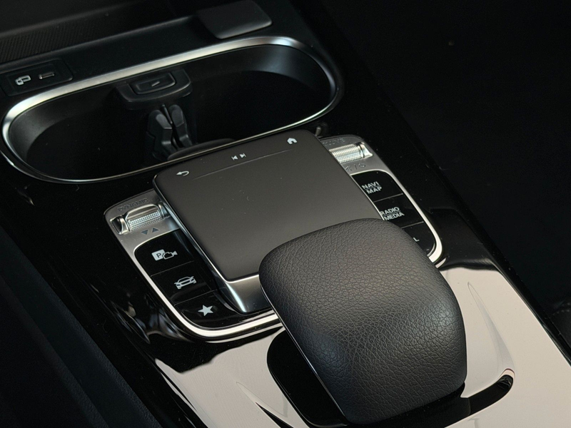 Mercedes-Benz A 220 DAB*LED*MBUX*TEMP* — photo 14