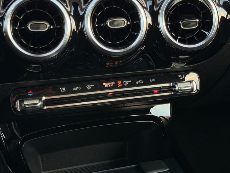Mercedes-Benz A 220 DAB*LED*MBUX*TEMP* — photo 13