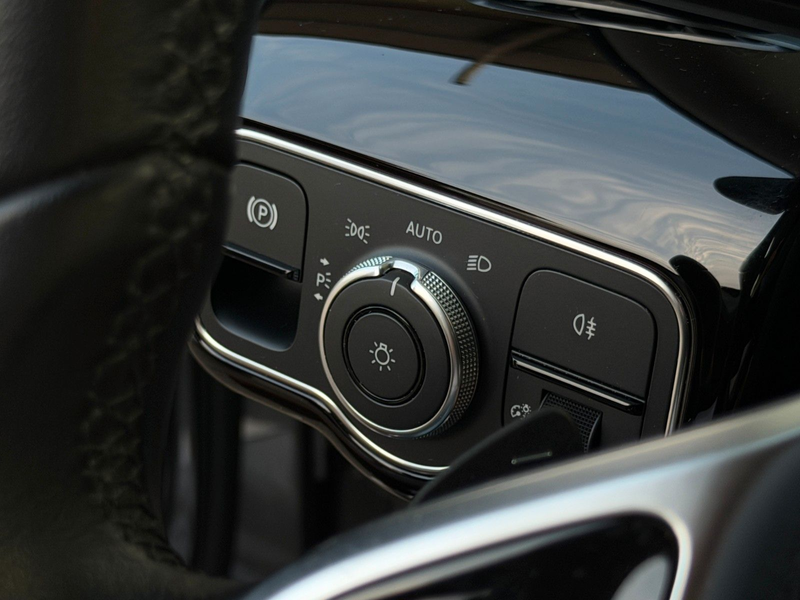 Mercedes-Benz A 220 DAB*LED*MBUX*TEMP* — photo 15