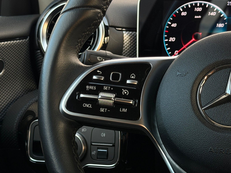 Mercedes-Benz A 220 DAB*LED*MBUX*TEMP* — photo 11