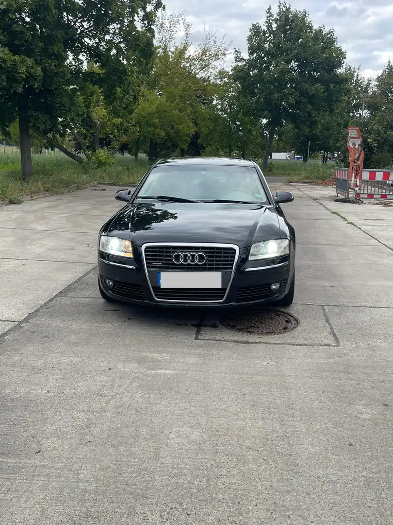 Audi A8 4.2 TDI quattro Schwarz - 1