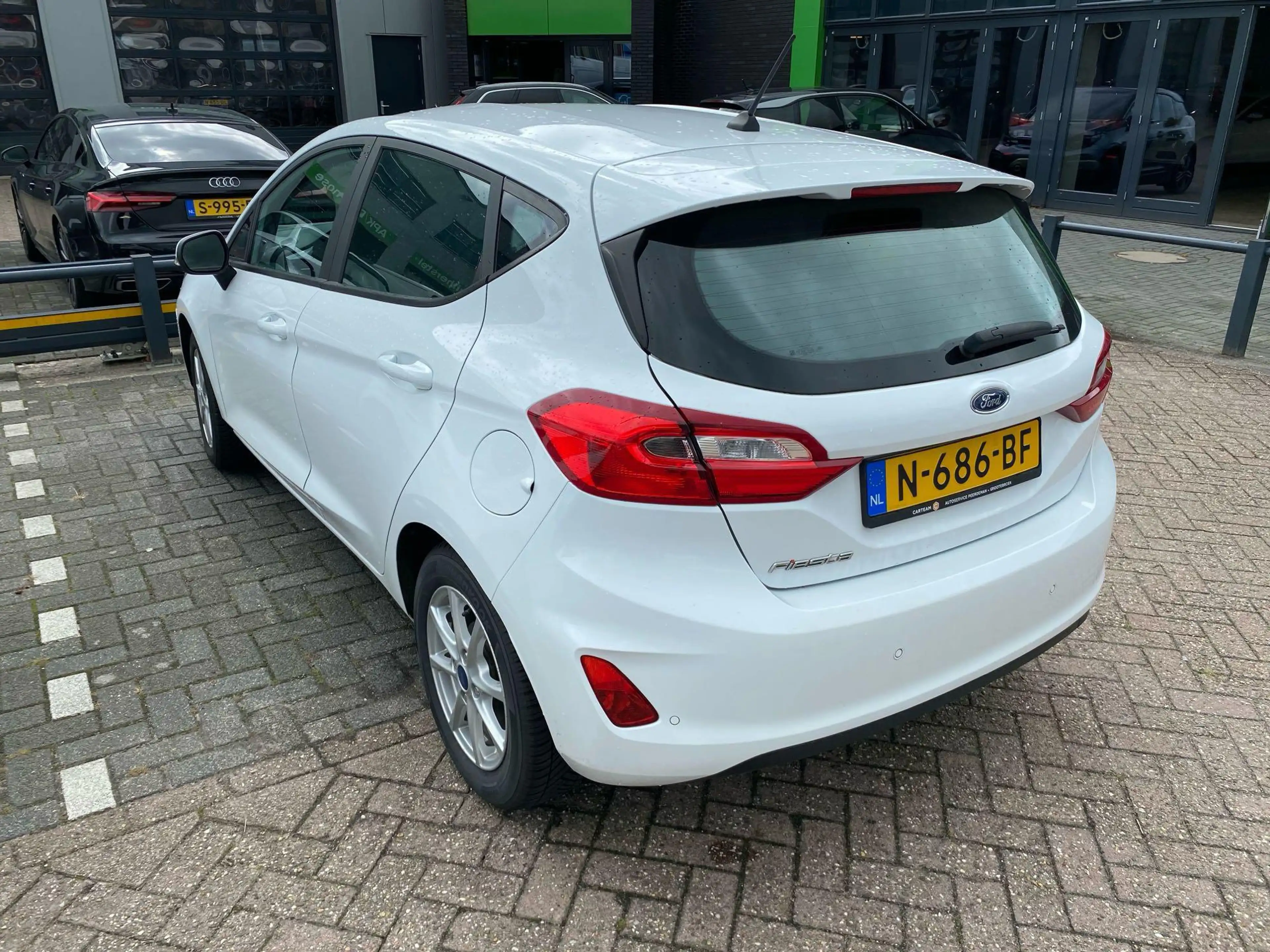 Ford Fiesta 1.0 EcoBoost Active — photo 2