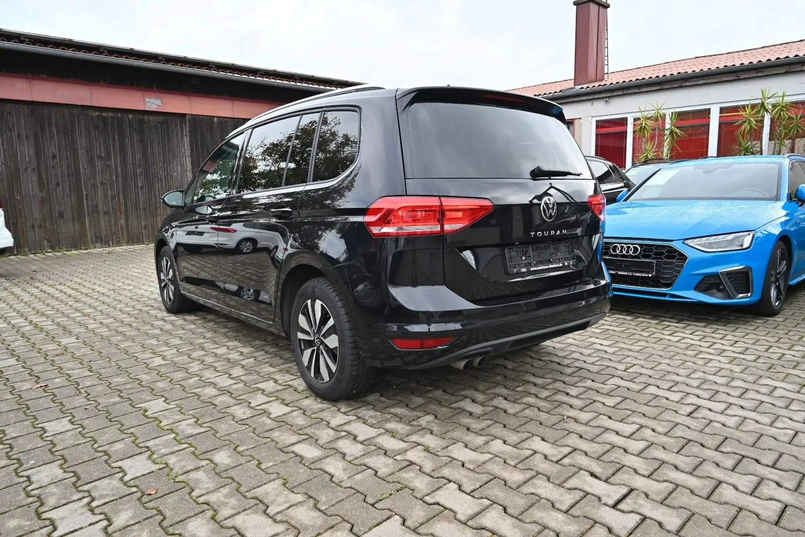 Volkswagen Touran Move 2.0 TDI/Virtual/AHK/LED Schwarz - 2