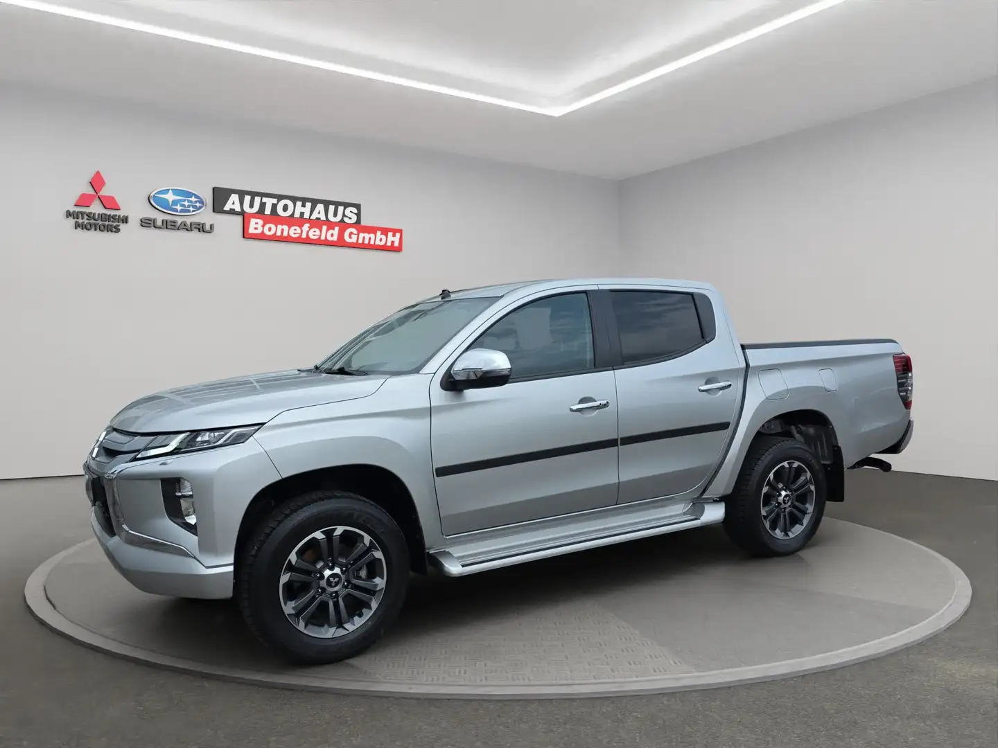 Mitsubishi L200 Select Doppelkabine 4WD MT AHK LED RFK Argent - 1