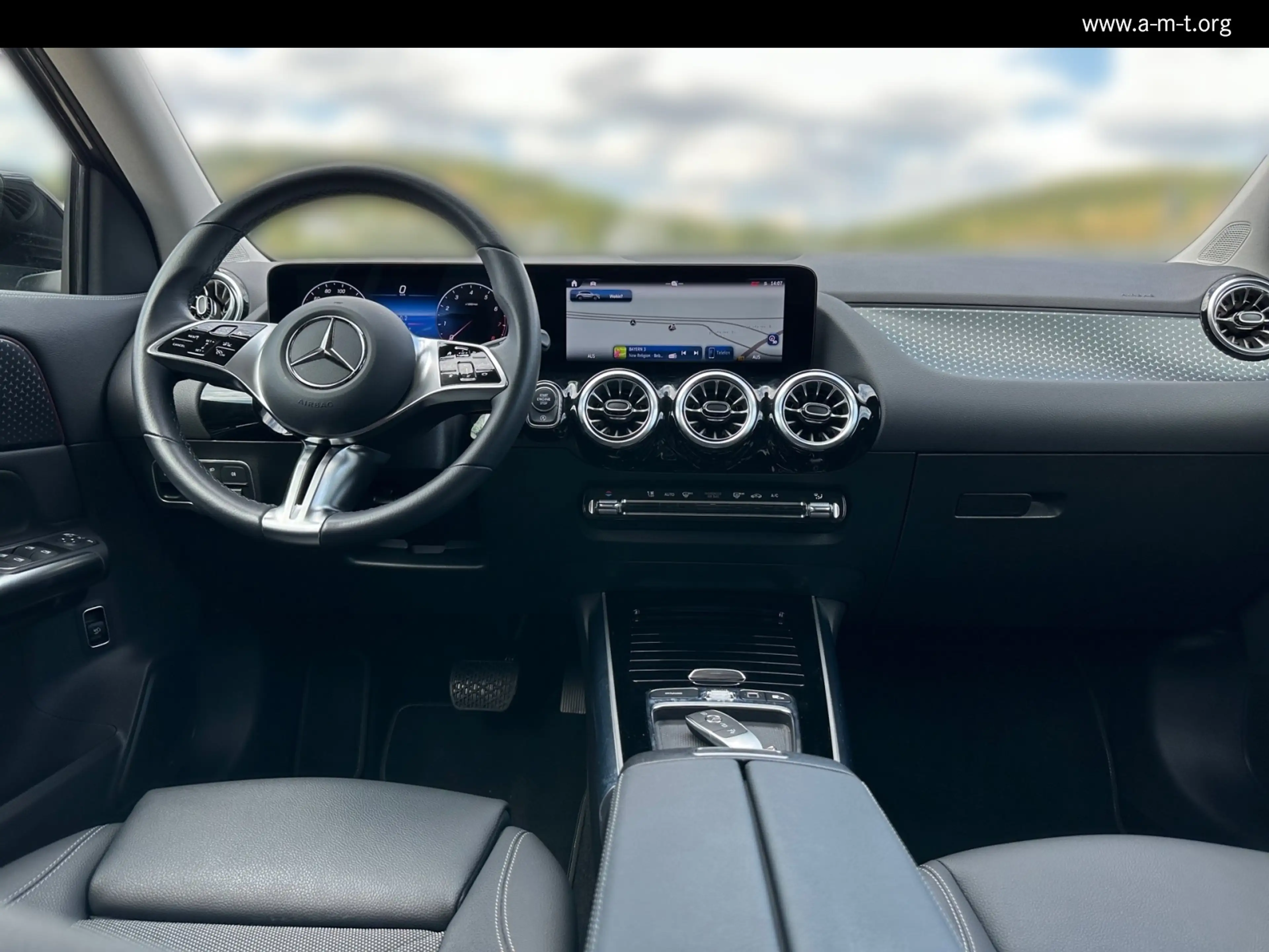 Mercedes-Benz GLA 200 GLA 200 Progressive*Distronic*Keyless-Go*AHK Navi — photo 11