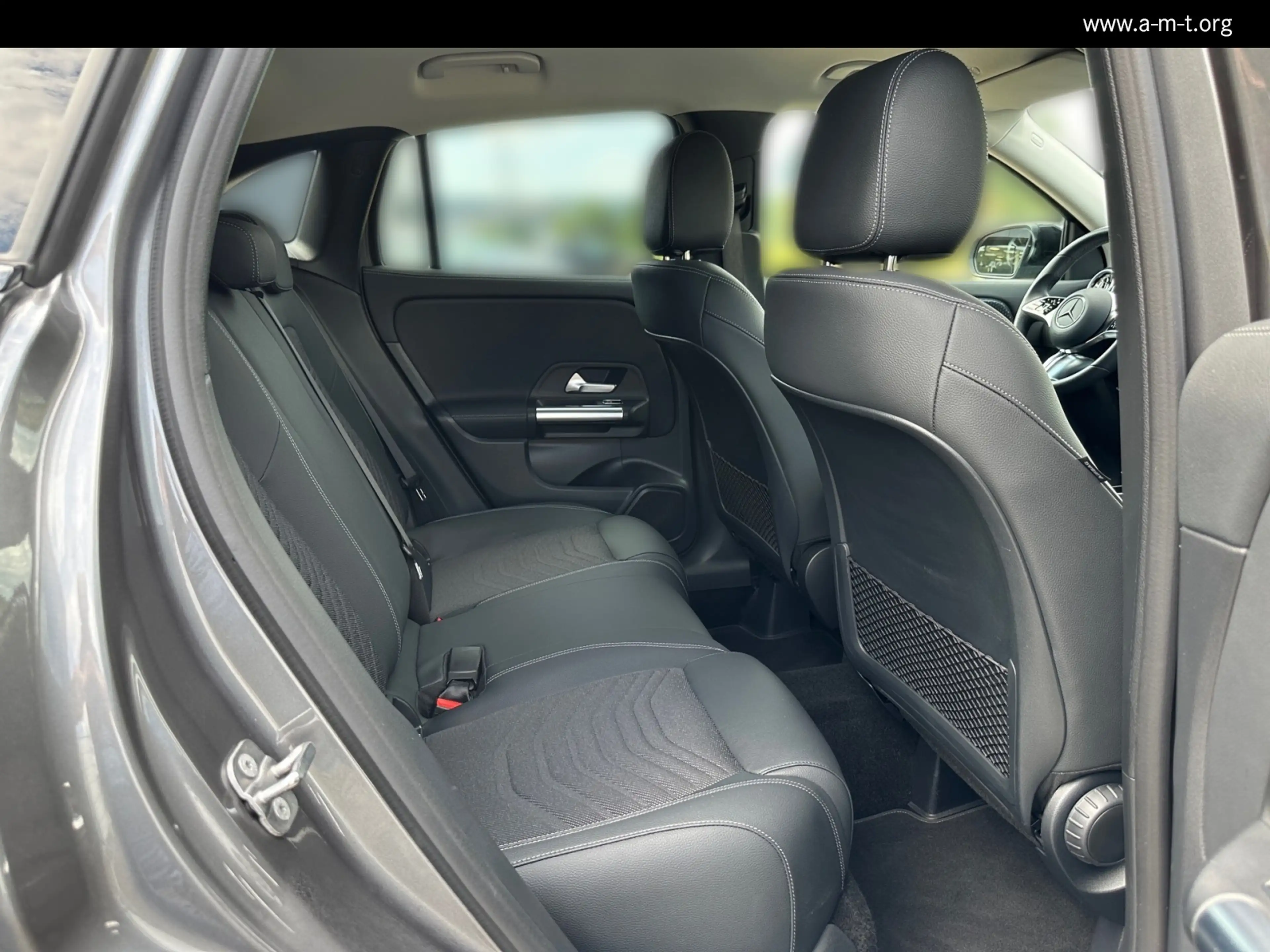 Mercedes-Benz GLA 200 GLA 200 Progressive*Distronic*Keyless-Go*AHK Navi — photo 13