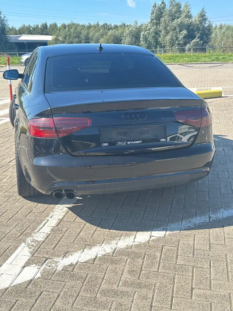Audi A4 1.8 TFSI S line Sportpaket - 2