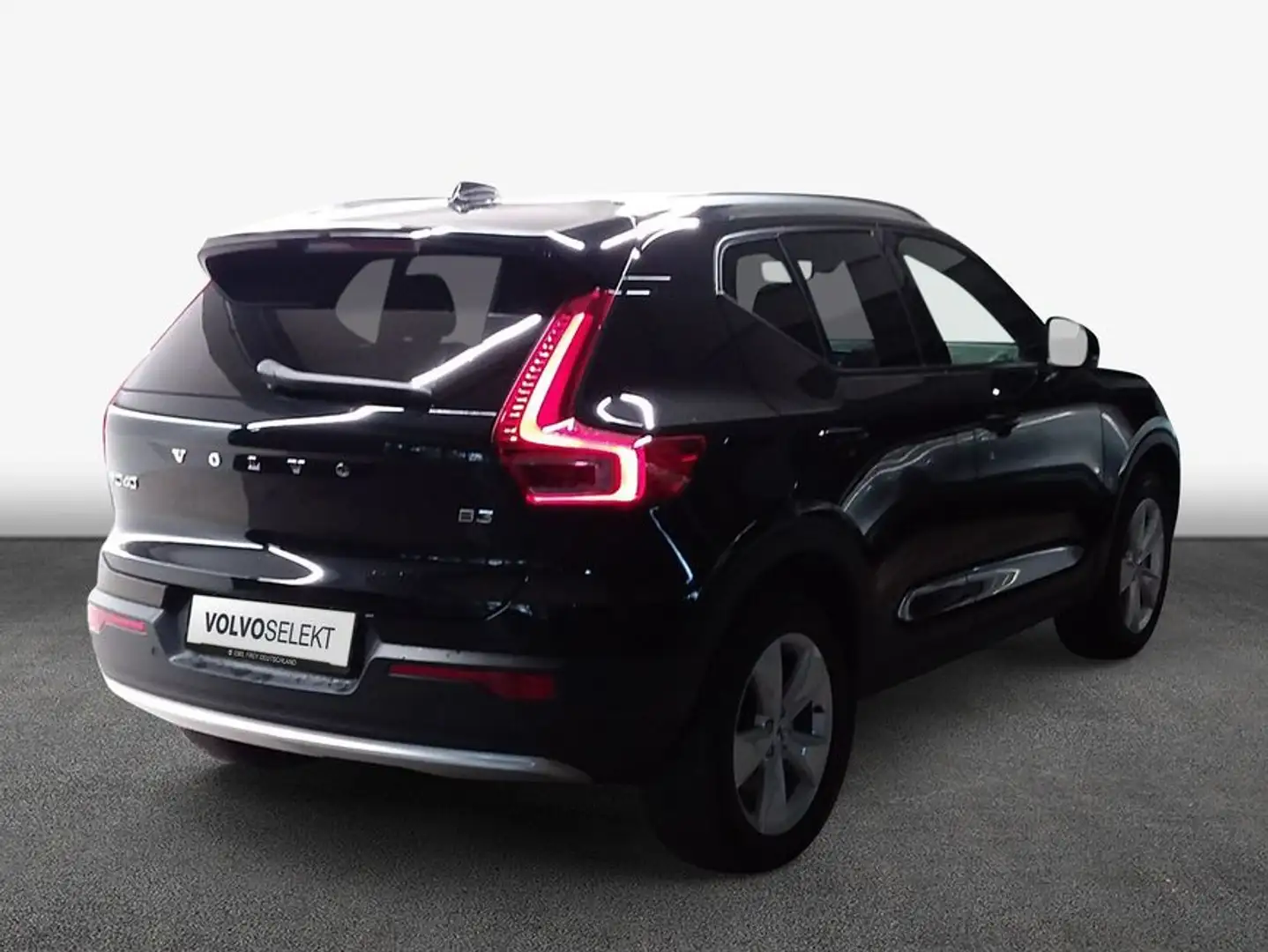Volvo XC40 XC40 B3 B DKG Core Schwarz - 2