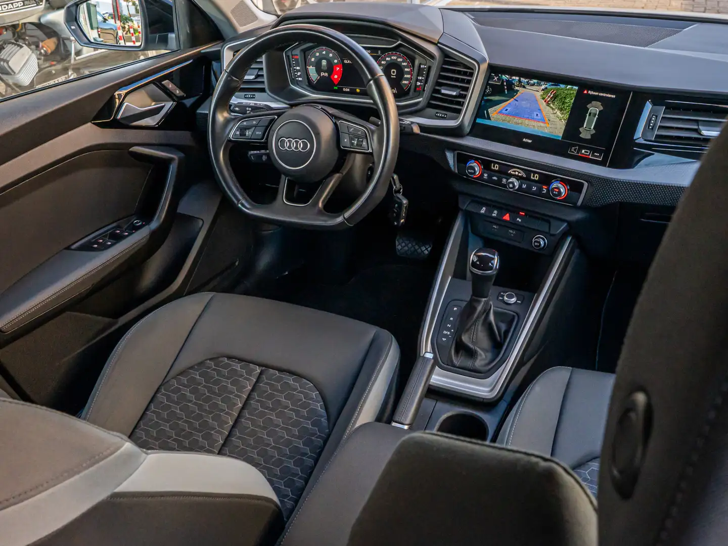 Audi A1 Sportback 30 TFSI S-Line edition BLACK OPTIC CAMER Wit - 2