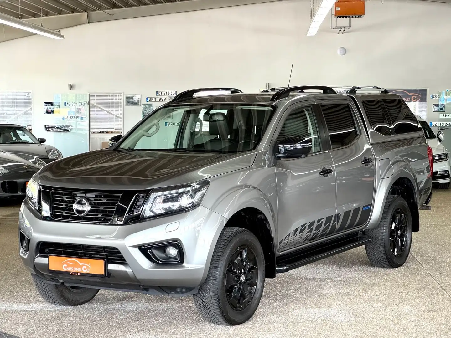 Nissan Navara N-Guard DC 4x4 HardTop*AHK*SHZ*TEMP*360° Grau - 1