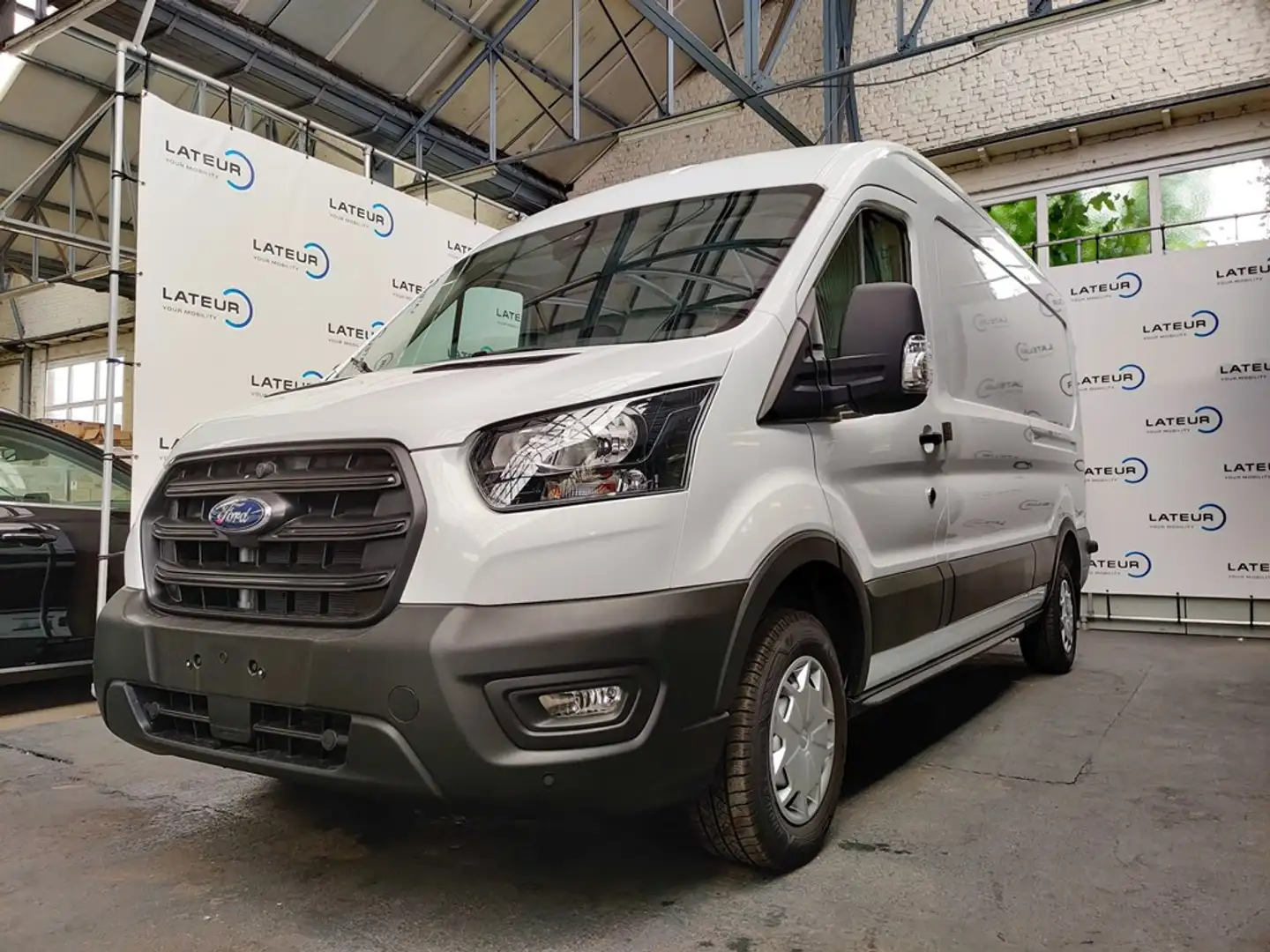 Ford Transit 2T L3H2 Trend 130pk M6 + Carplay/Android + CAMERA Wit - 1