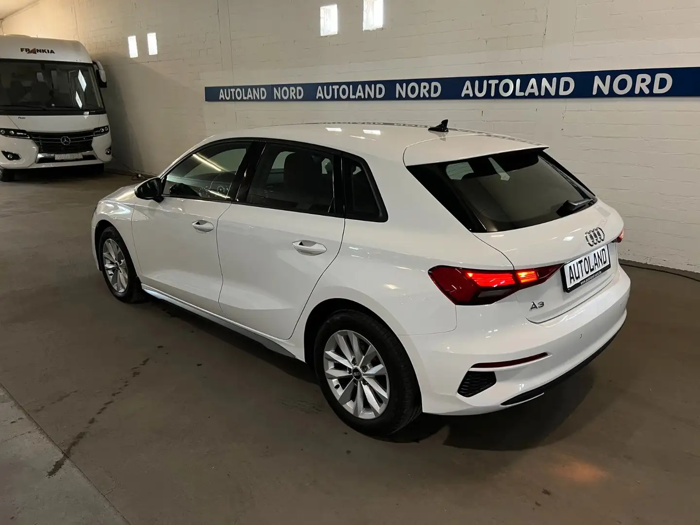 Audi A3 Sportback 35 1.5TFSI 150PS*Virtual*PDC*LED* Weiß - 2