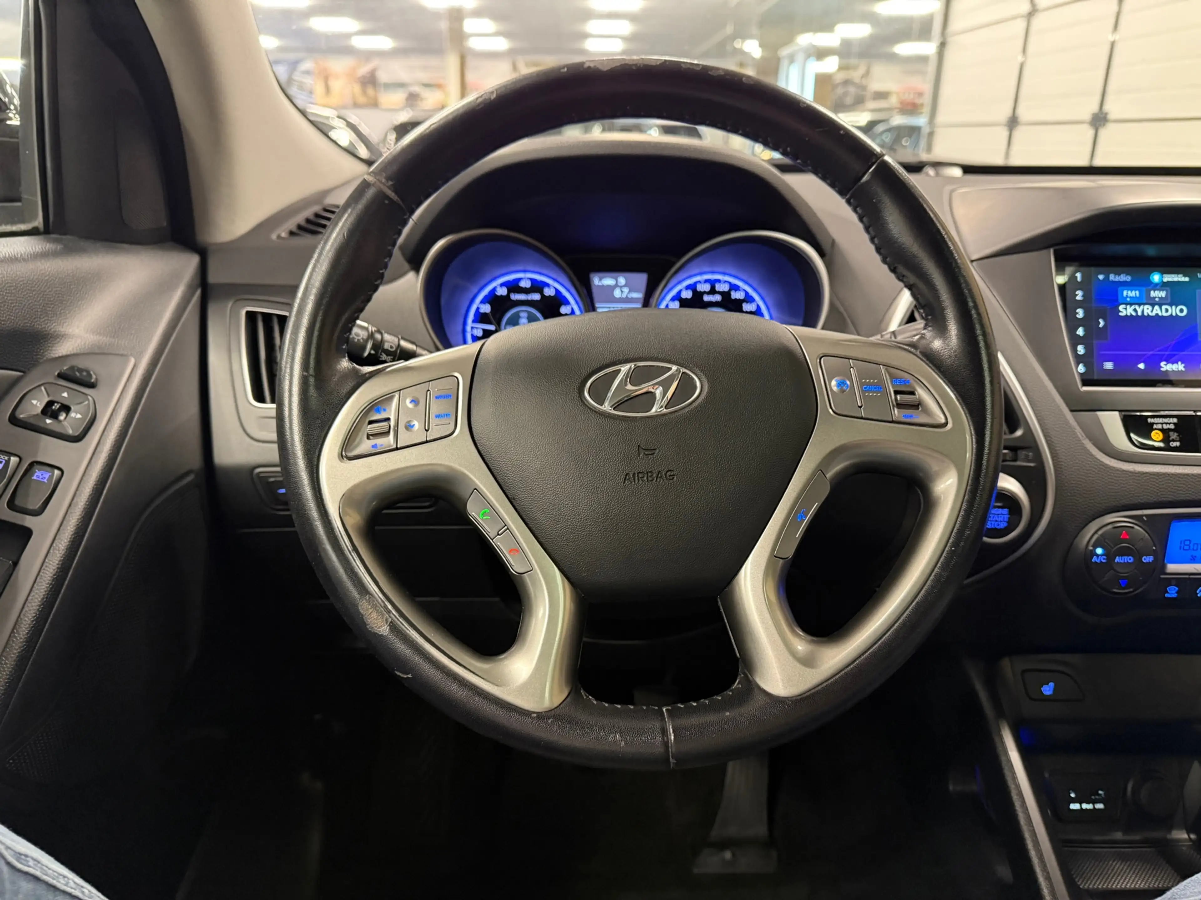 Hyundai iX35 2.0i i-Catcher * Trekhaak / Panoramadak / Camera / — photo 13