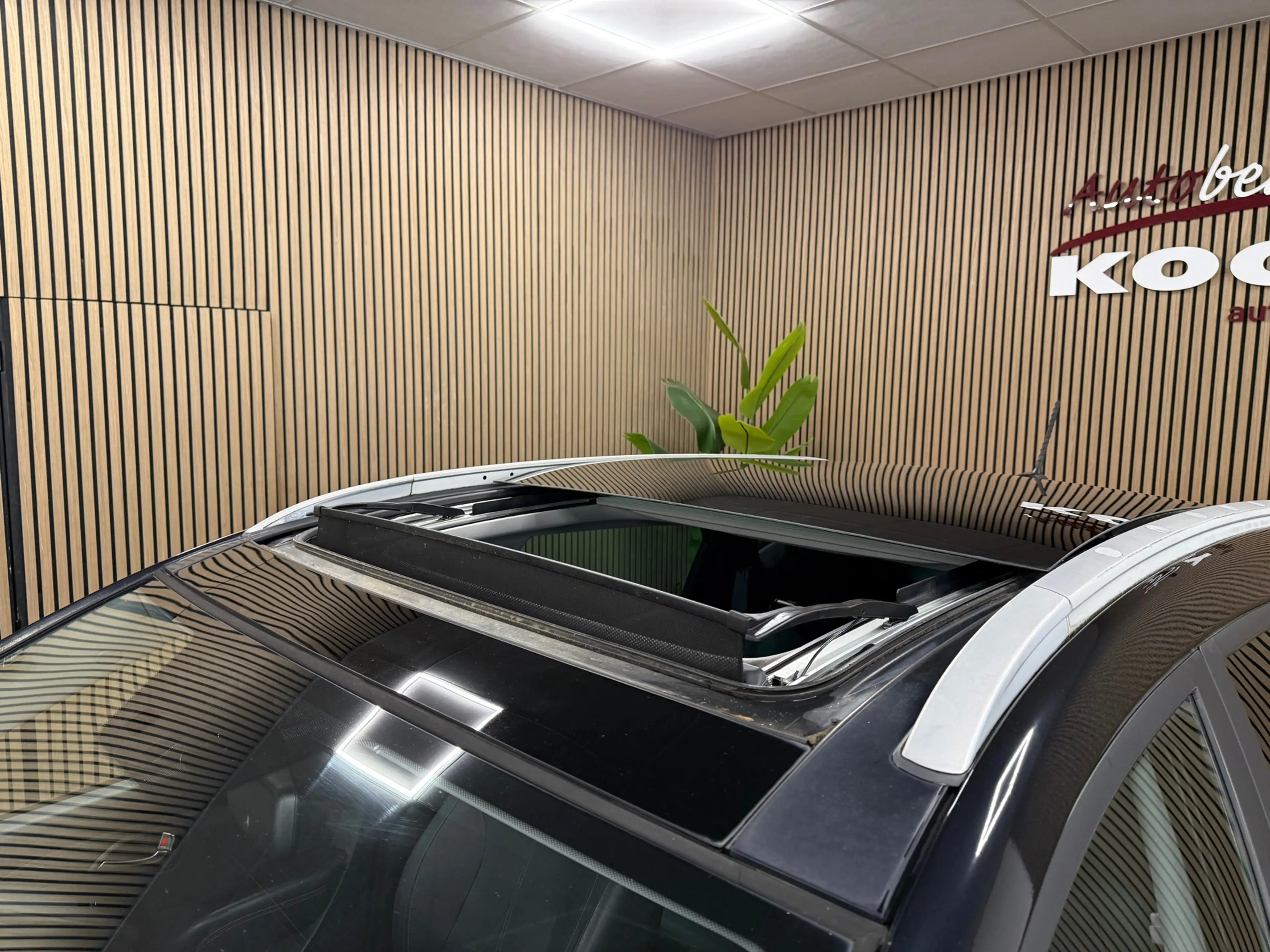 Hyundai iX35 2.0i i-Catcher * Trekhaak / Panoramadak / Camera / — photo 23