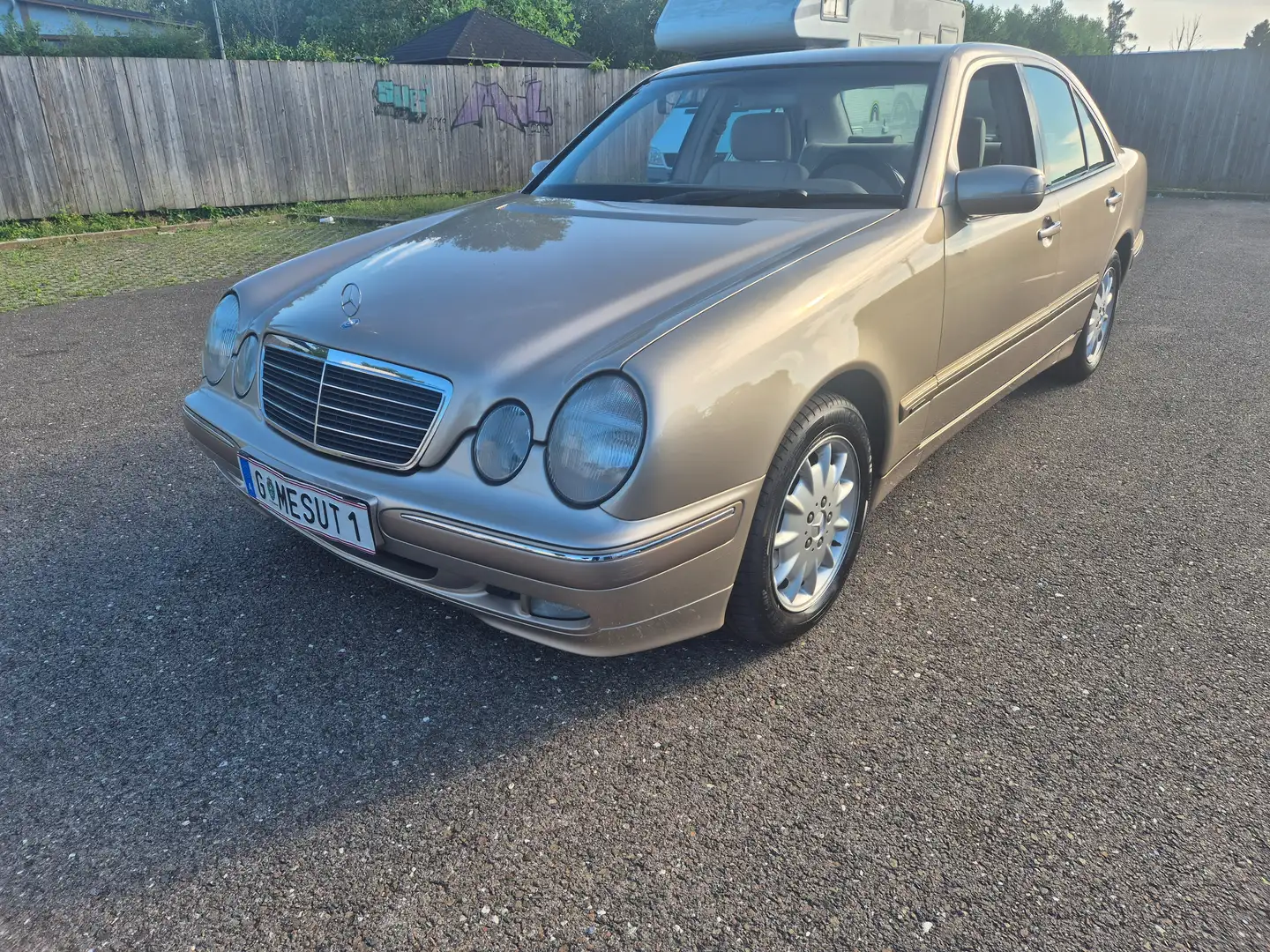 Mercedes-Benz E 200 E 200 Elegance CDI Aut. - 2