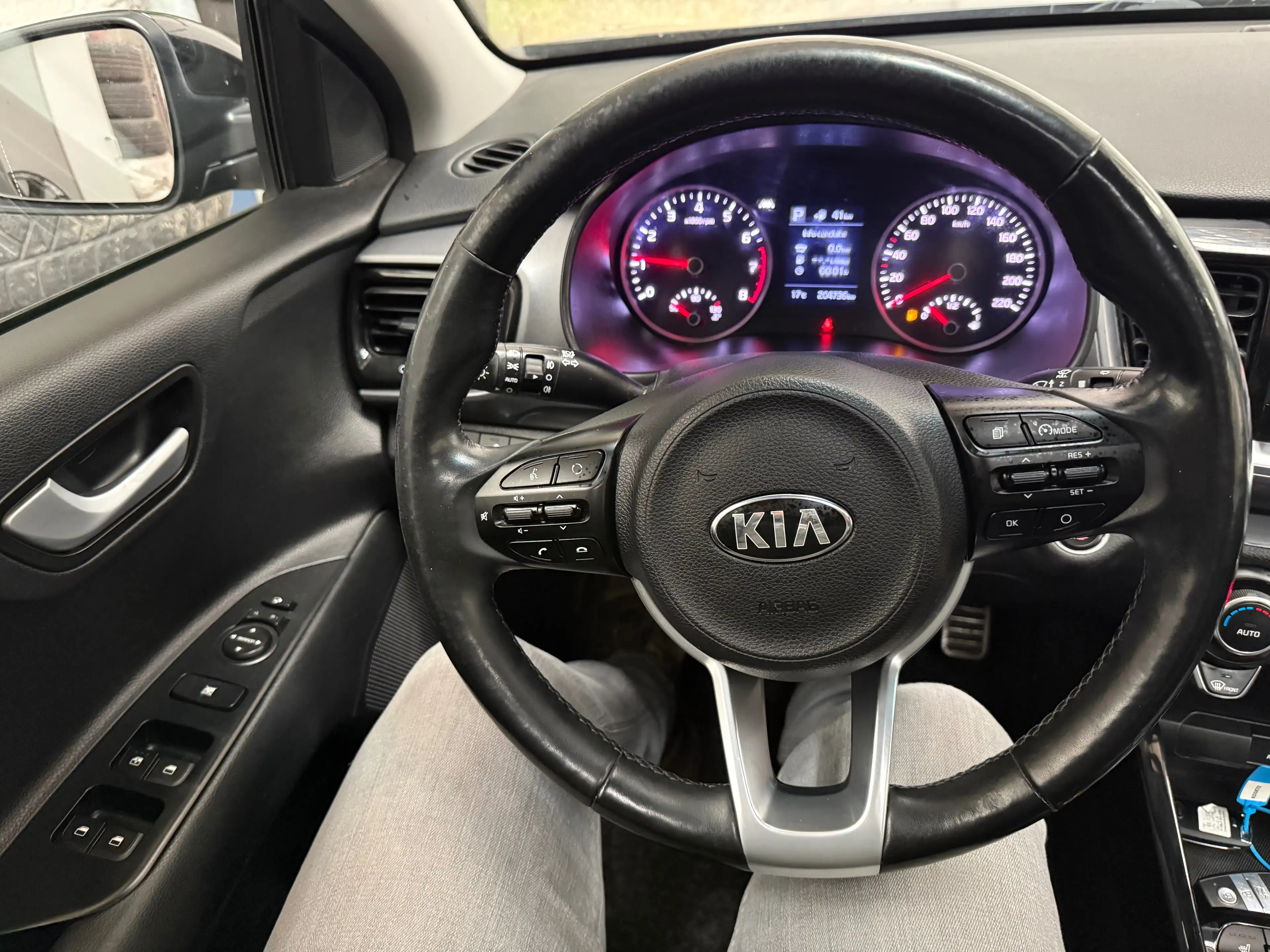 Kia Stonic Stonic 1.0 T Sense ISG DCT — photo 15