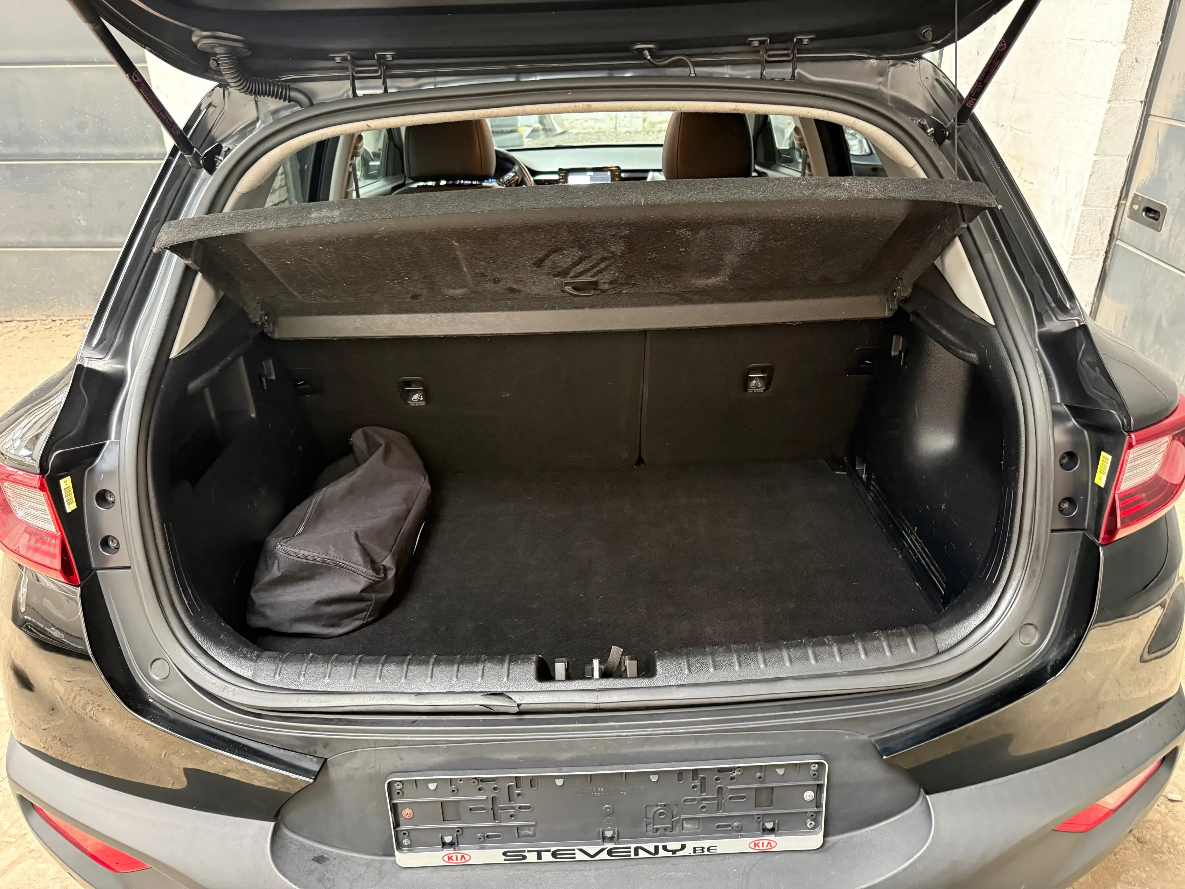Kia Stonic Stonic 1.0 T Sense ISG DCT — photo 12