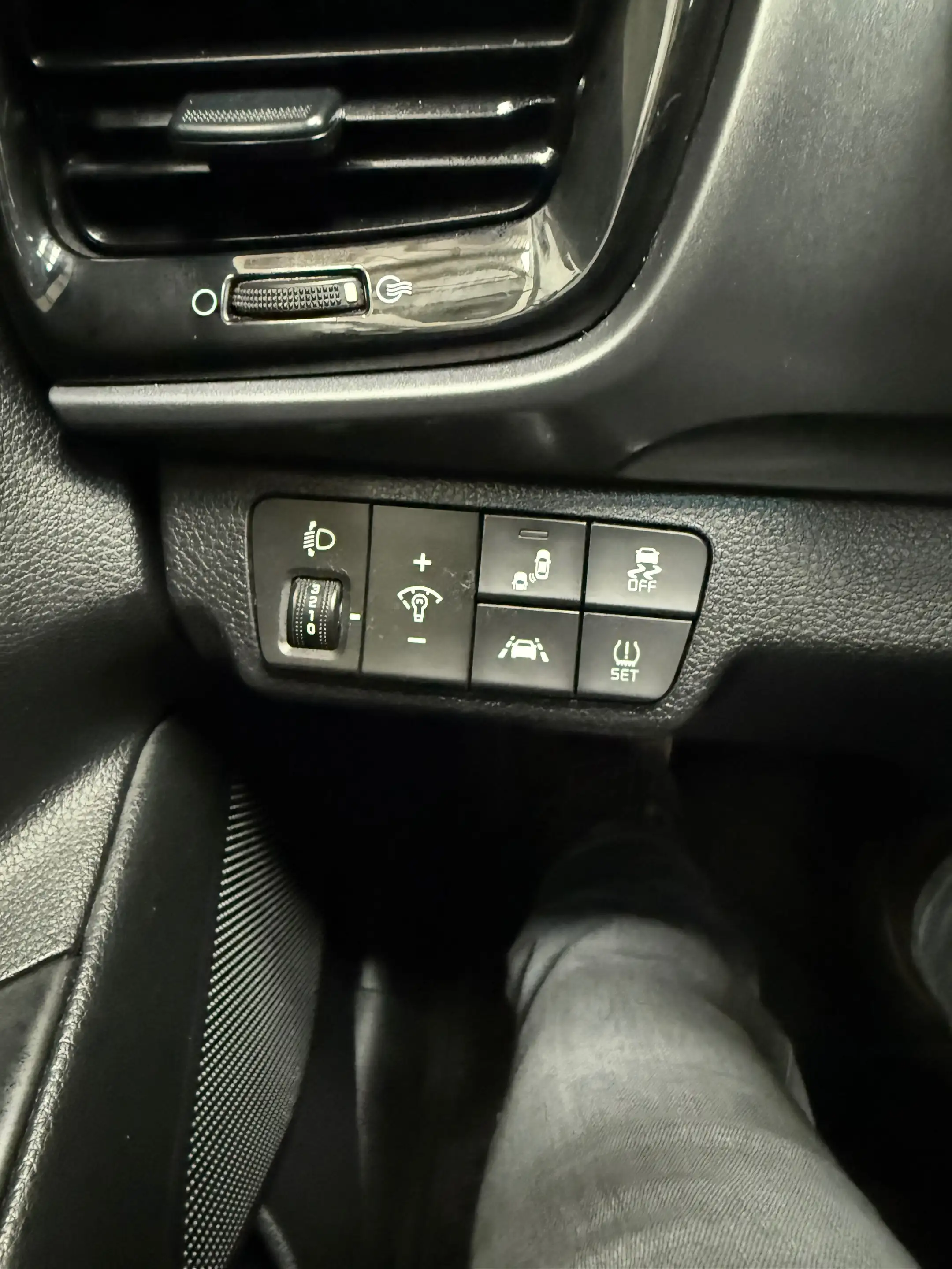 Kia Stonic Stonic 1.0 T Sense ISG DCT — photo 13