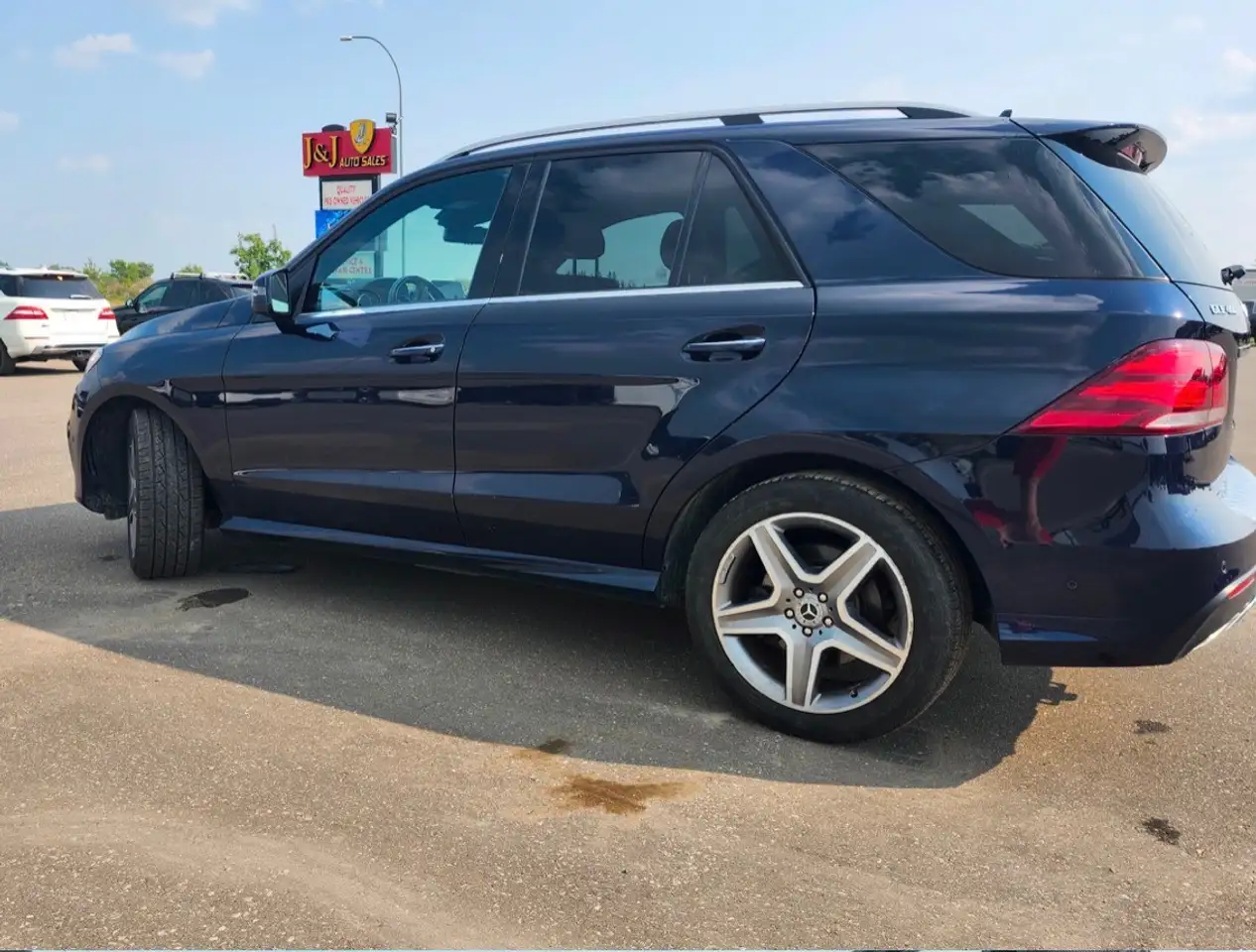 Mercedes-Benz GLE снимка Mercedes-Benz GLE