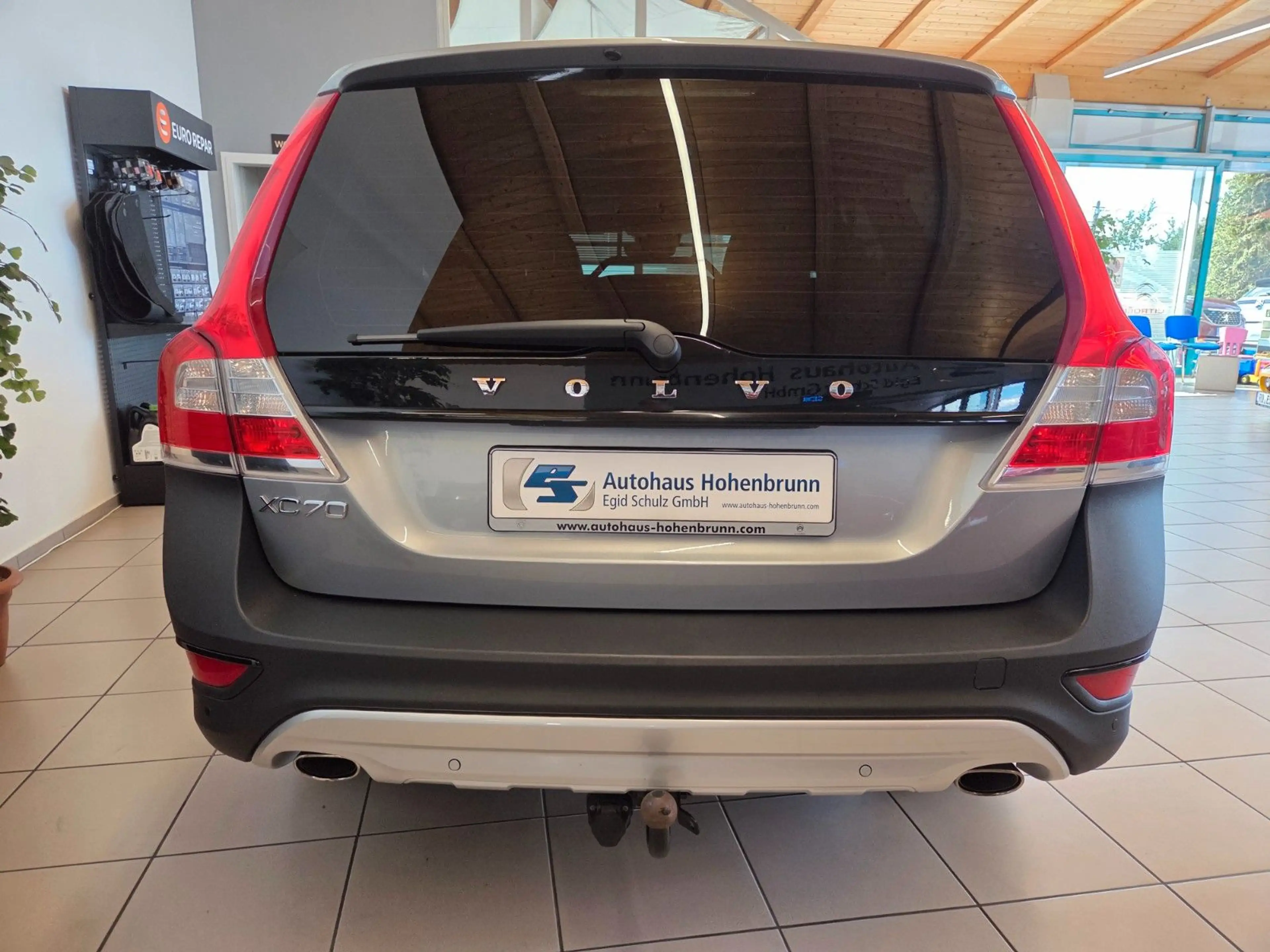 Volvo XC70 Momentum 2WD — photo 16