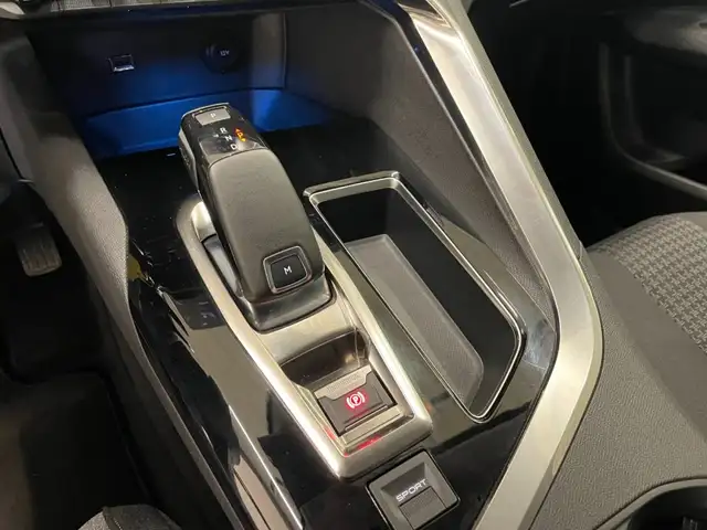 Peugeot 3008 view 8