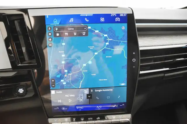Renault Austral view 12