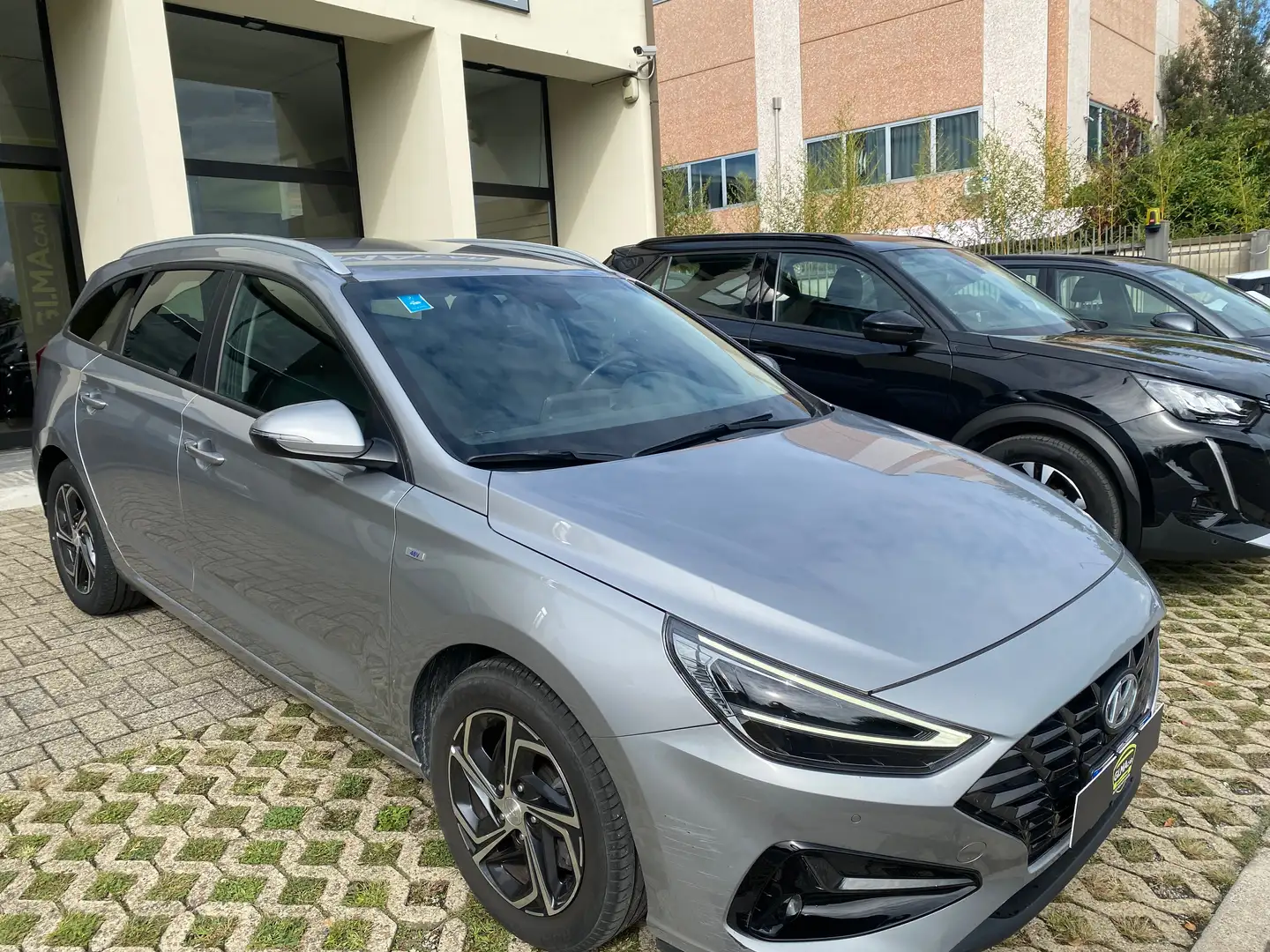 Hyundai i30 i30 Wagon 1.0 t-gdi 48V Prime MHEV *UNIPRO*IVA Gris - 2