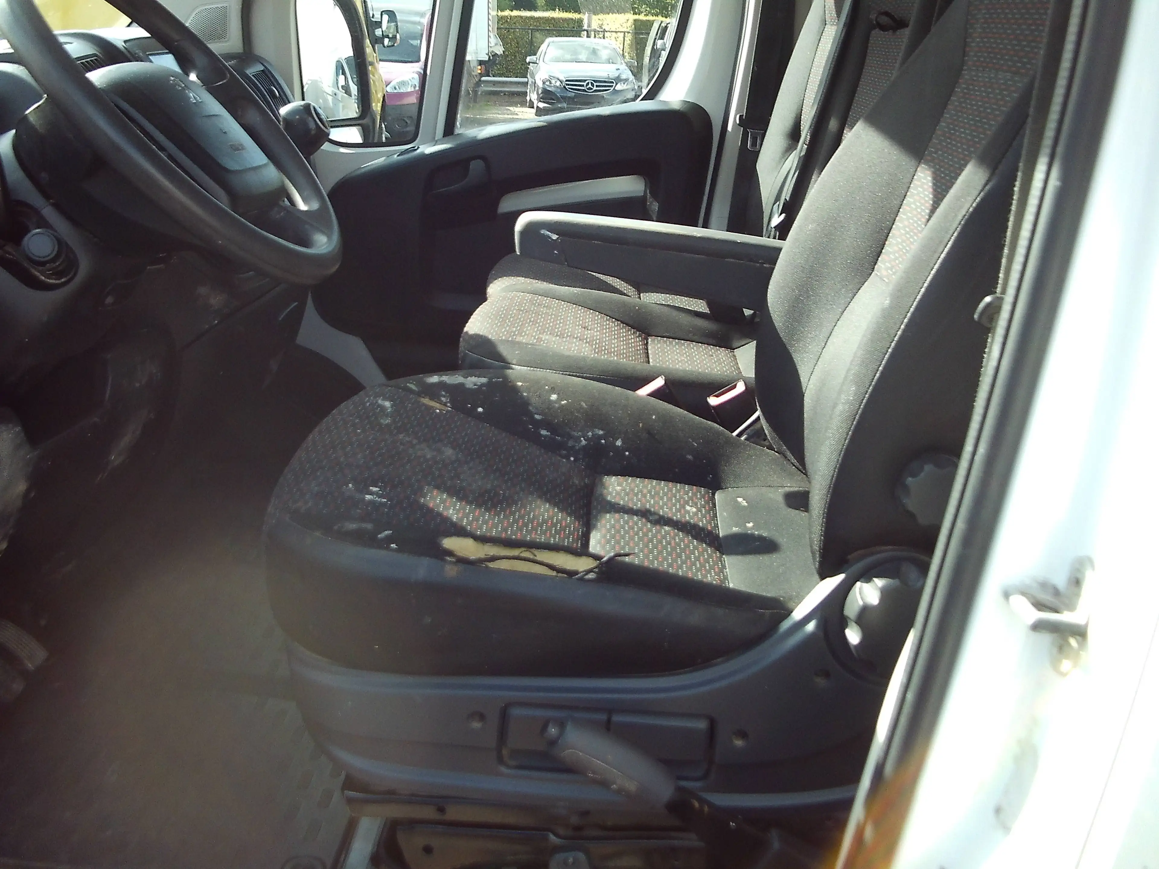 Peugeot Boxer 2.2 BlueHDi L3H2 lichte schade vooraan..start en rijd.... — photo 7