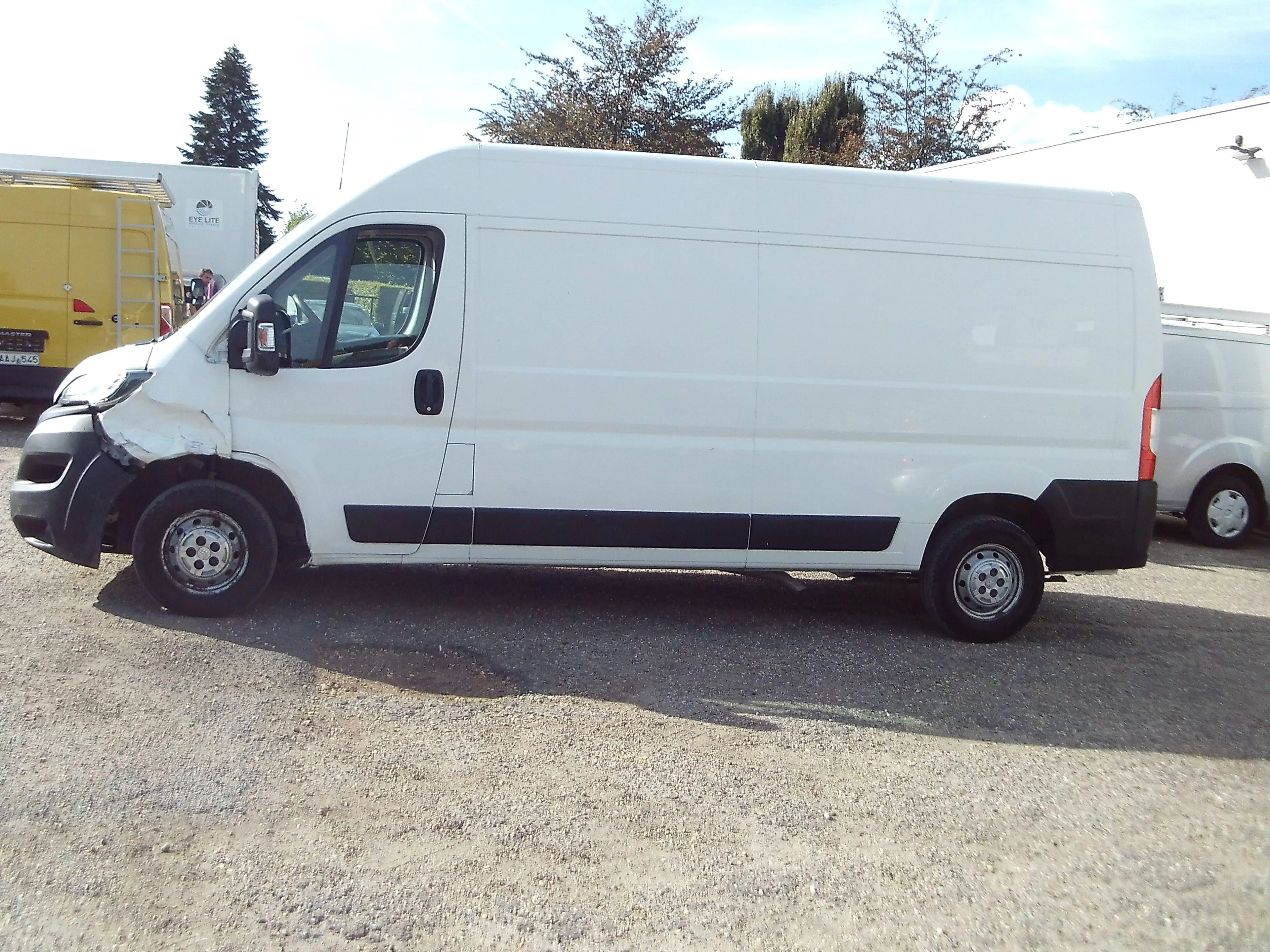 Peugeot Boxer 2.2 BlueHDi L3H2 lichte schade vooraan..start en rijd.... — photo 2