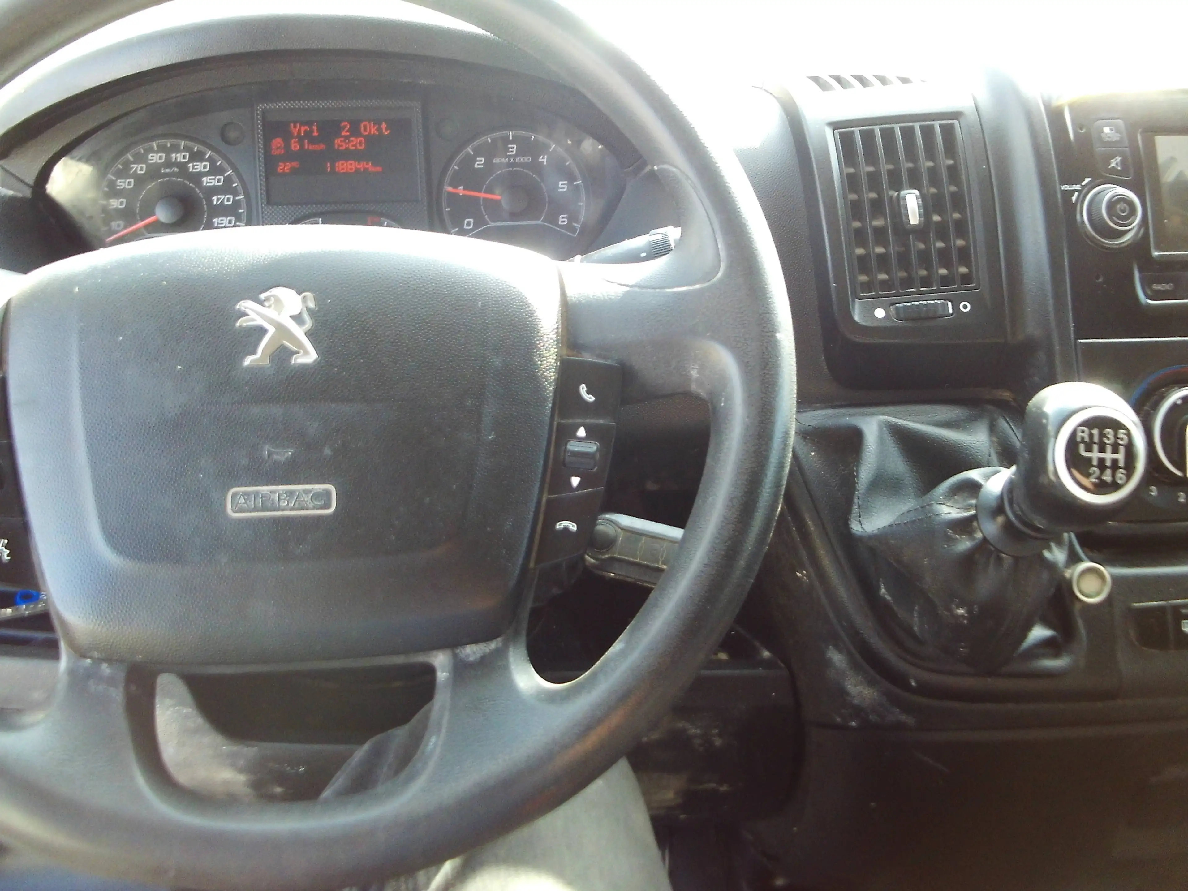 Peugeot Boxer 2.2 BlueHDi L3H2 lichte schade vooraan..start en rijd.... — photo 10
