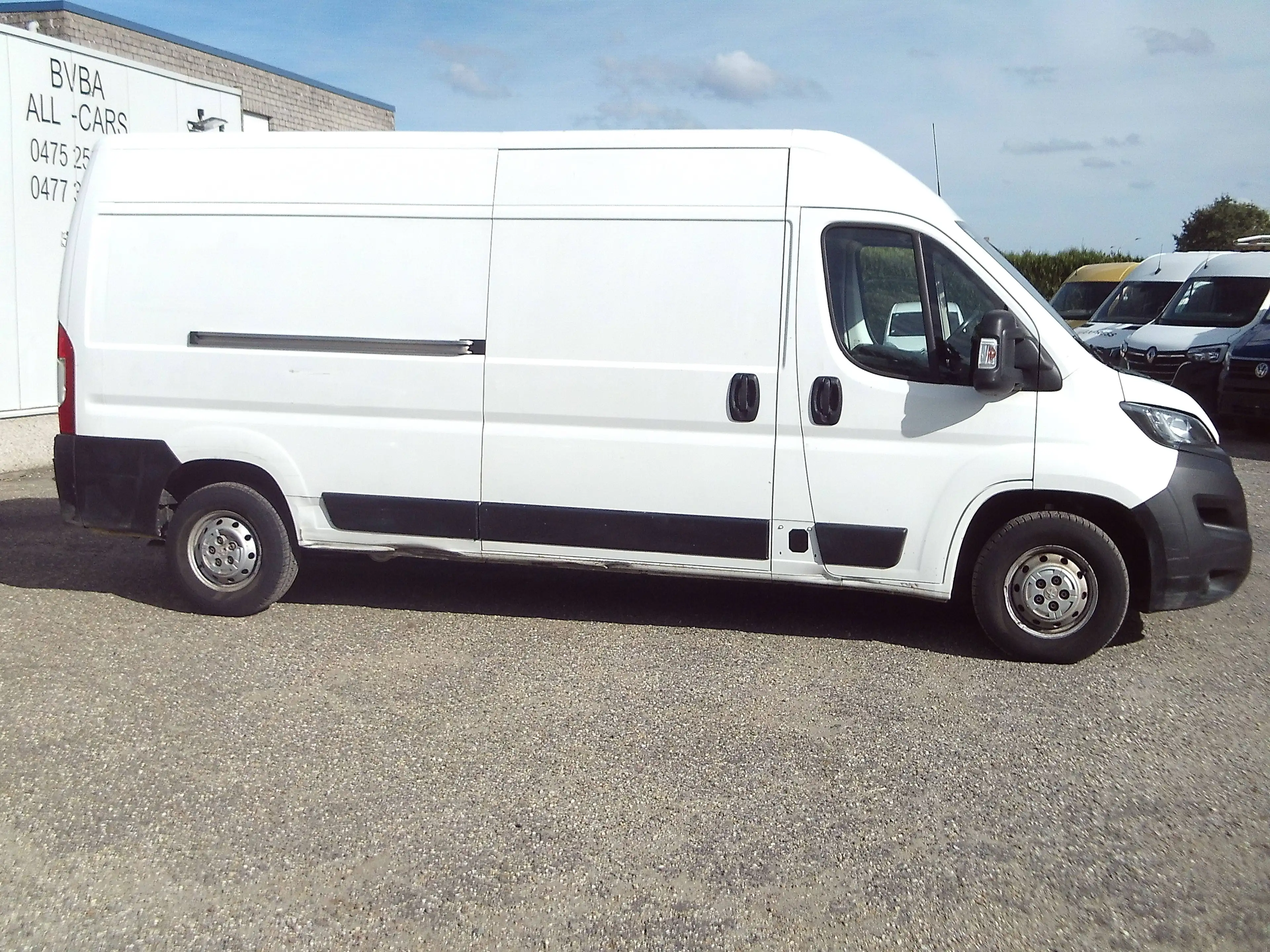 Peugeot Boxer 2.2 BlueHDi L3H2 lichte schade vooraan..start en rijd.... — photo 4