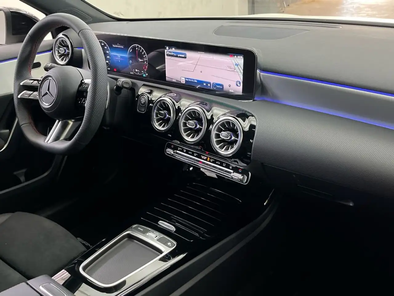 Mercedes-Benz A-Class 2026 — фото 10