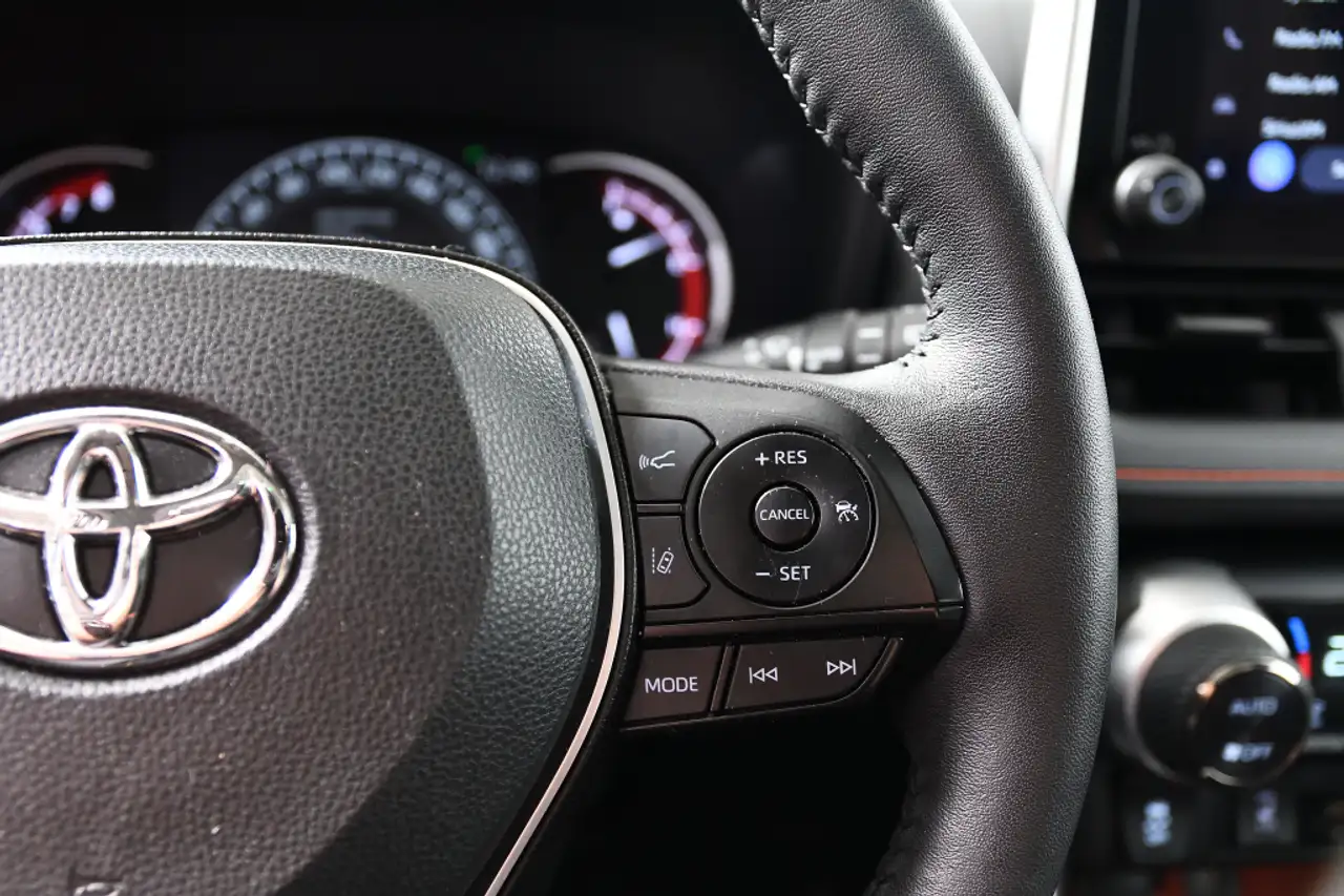 Toyota RAV 4 снимка Toyota RAV 4