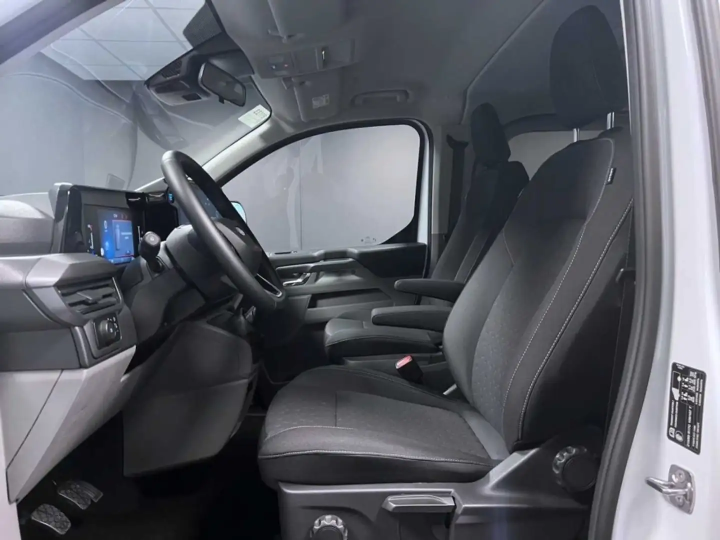 Ford Tourneo Custom 320 2.0 EcoBlue 136CV PL Titanium Bianco - 2