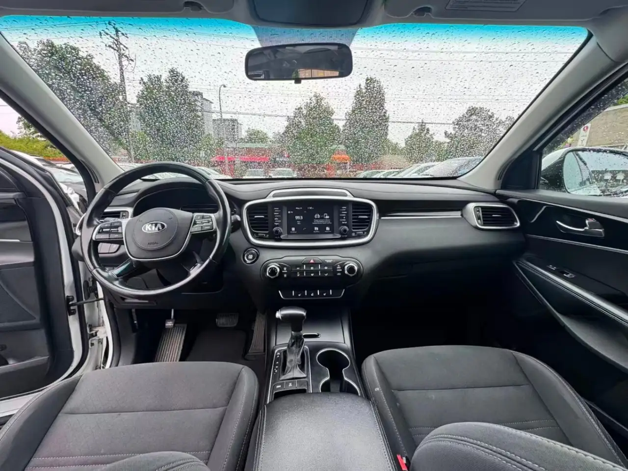Kia Sorento снимка Kia Sorento
