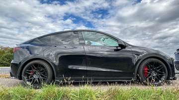 Model Y AWD 82kWh Performance EVM Edition1of12 NP: 74.609€
