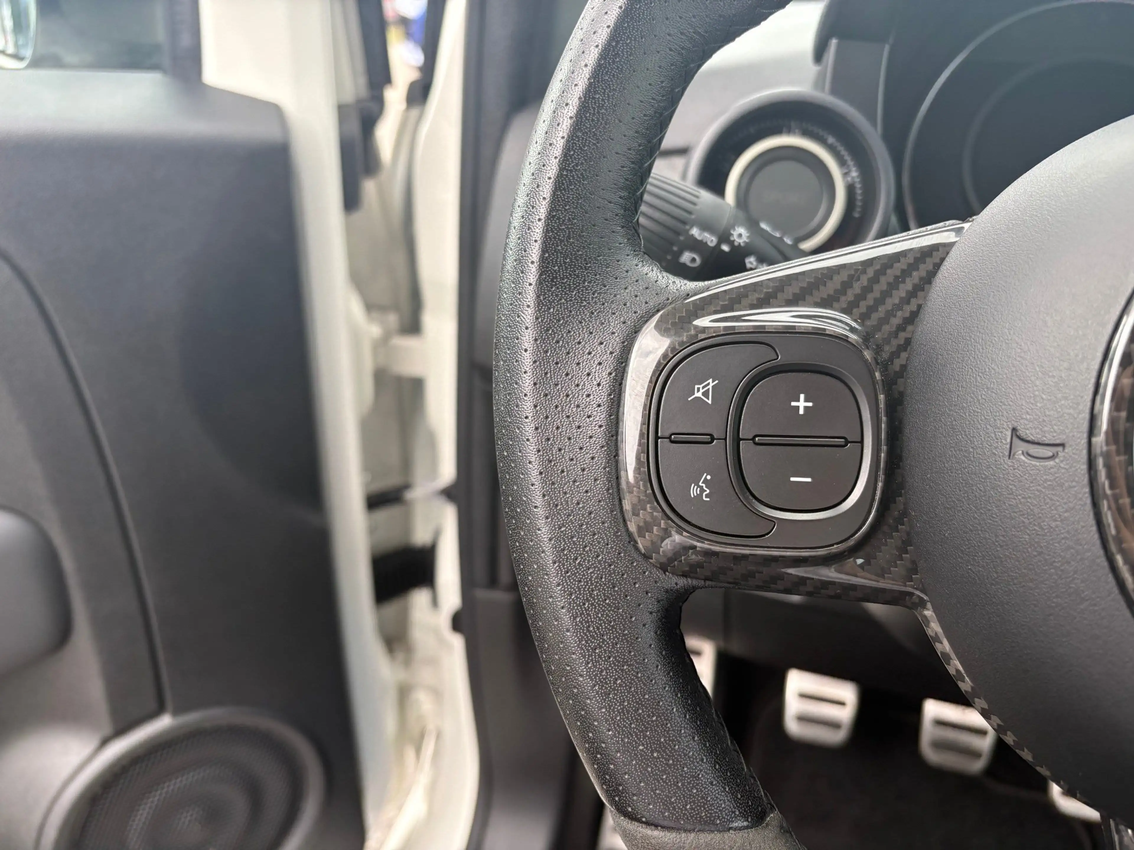 Fiat 500 Abarth Abarth 500 1.4 T-Jet, Linea Competizione, Beats Au — photo 11