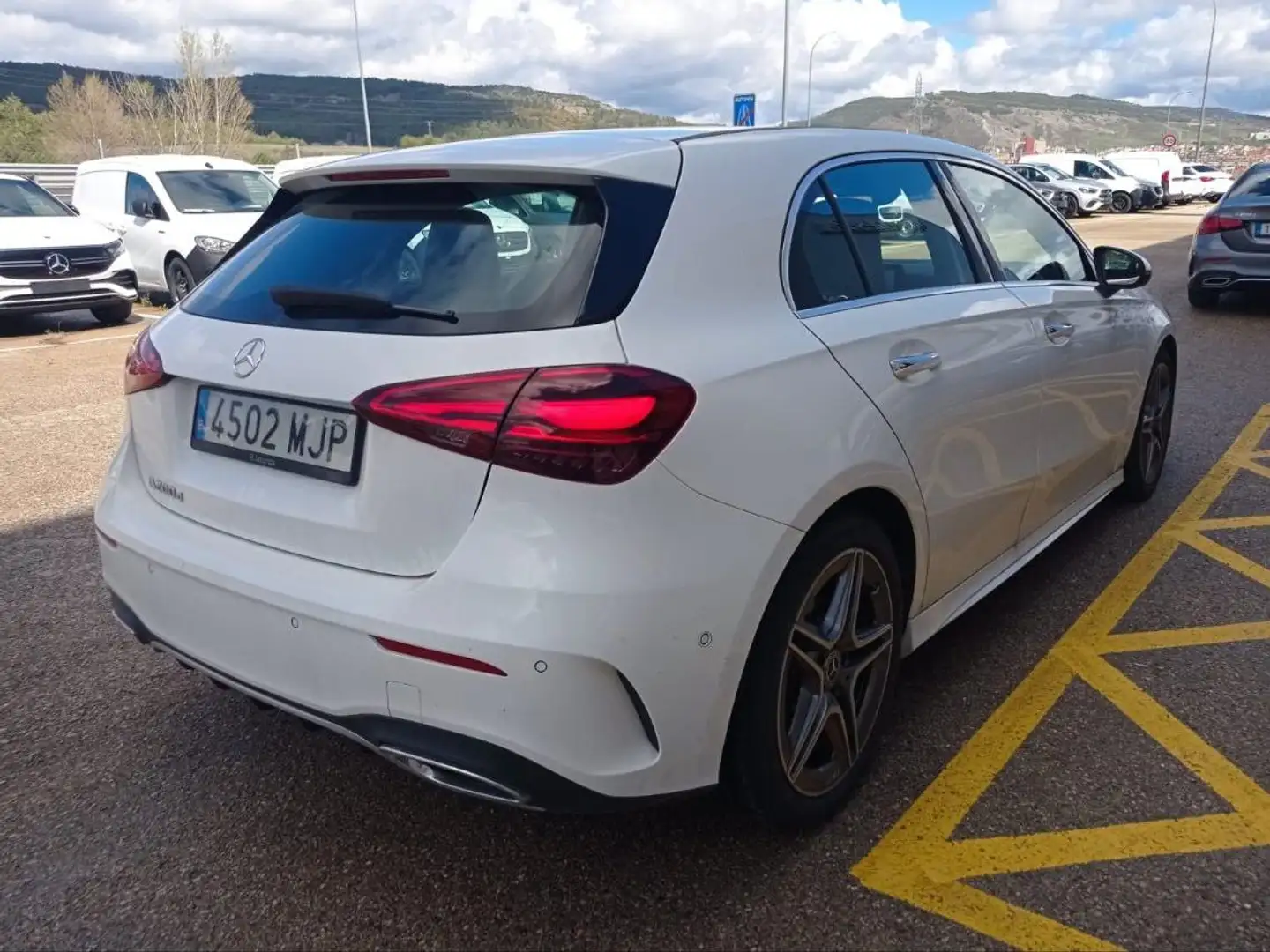 Mercedes-Benz A 200 A 200d Progressive Line Advanced 8G-DCT Blanco - 2