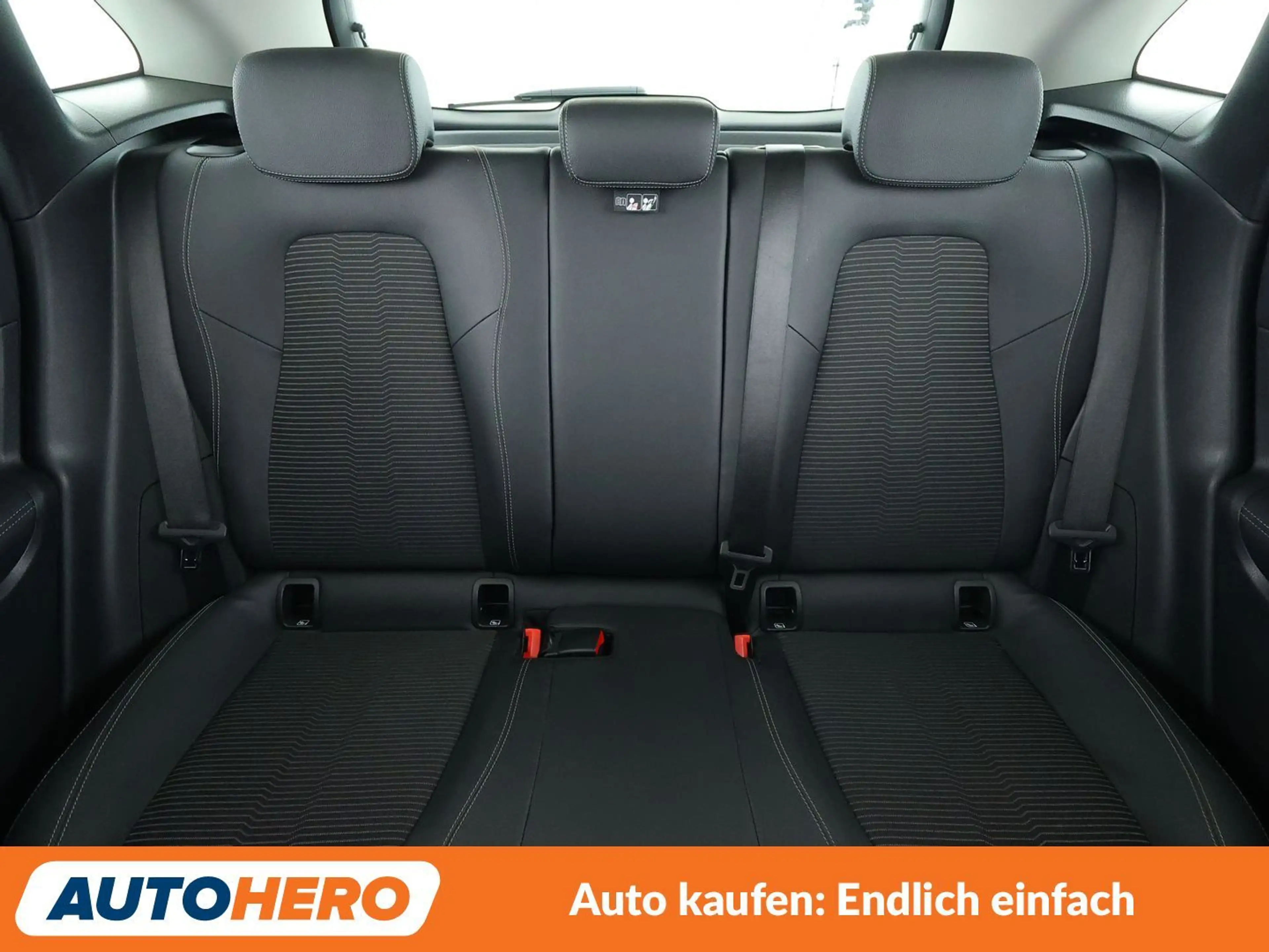 Mercedes-Benz GLA 220 d Progressive Aut.*LED*TEMPO*PDC*SHZ*KLIMA* — photo 15
